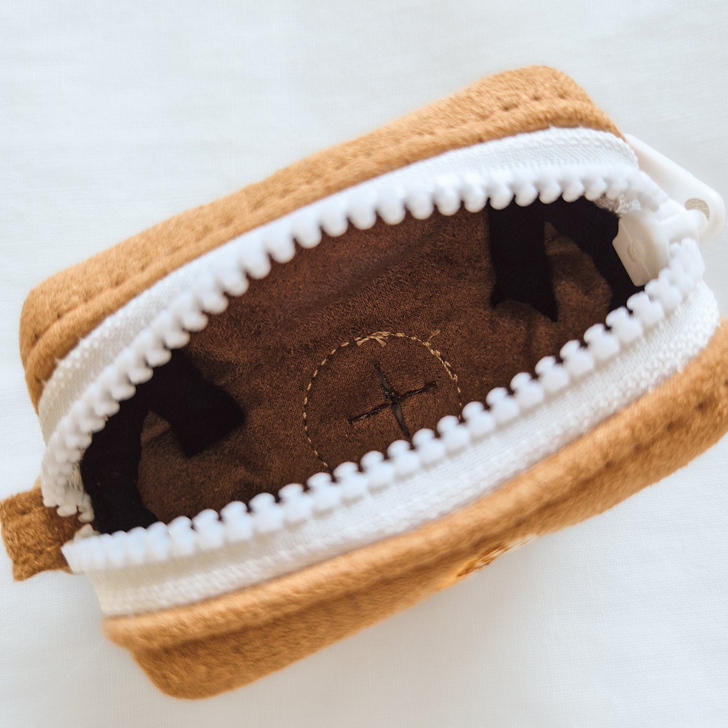 Distributeur de sacs à crottes Pawtisserie
